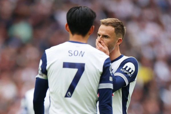  هافبک خلاق لیگ جزیره سه ماه دور از میادین