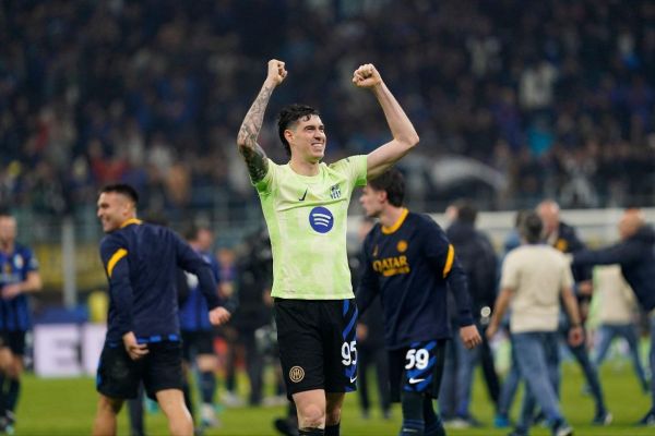 عکس؛ بازیکن اینتر که پیراهن لامین یامال را پوشیده بود