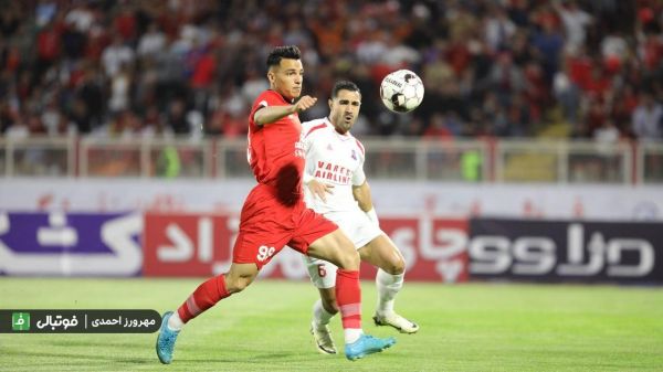  تراکتور سه - نساجی سه  جذاب، پرگل و زیبا با تمام ظرفیت