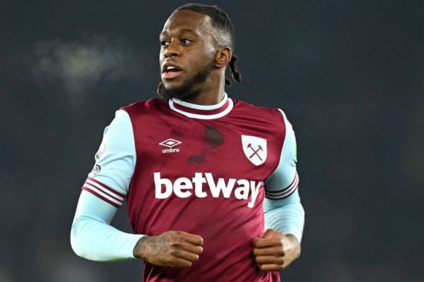 مدافع سابق منچستریونایتد تغییر ملیت داد