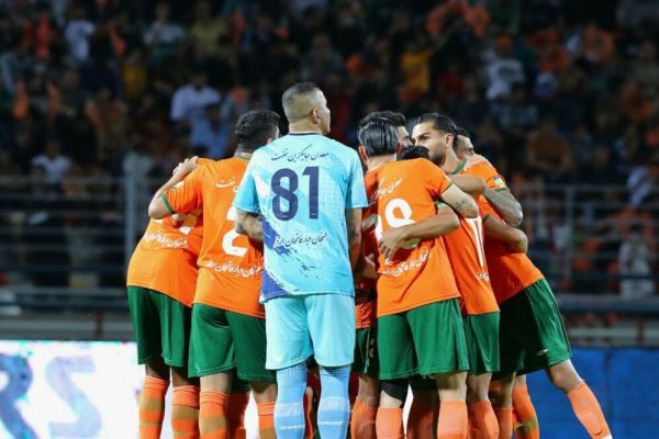  پاسخ مس رفسنجان به مالک نساجی  برای ماندن در لیگ نیازی به تهیه بلیت برای حریفان تیم رقیب نداشتیم