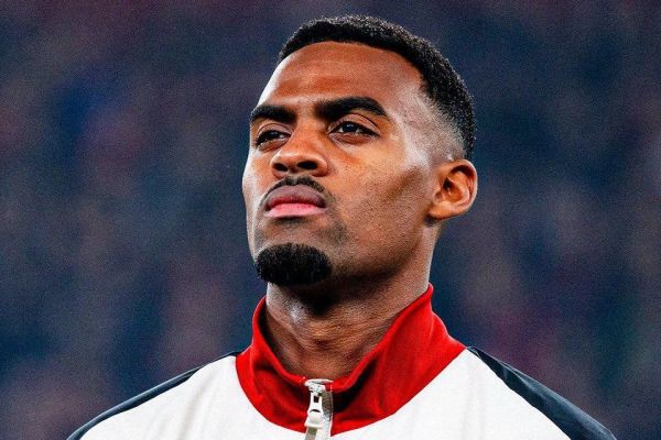 پشیمانی بایرنمونیخ از فروش هافبک هلندی به لیورپول