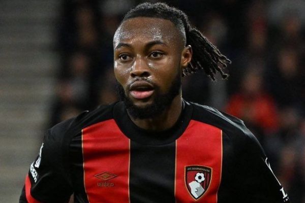  وینگر غنایی بورنموث اولویت لیست نقل و انتقالات منچستریونایتد