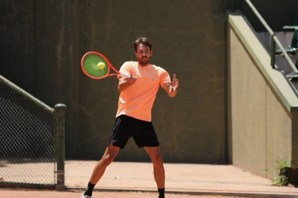 برد یزدانی برابر نماینده روسیه و صعود به نیمهنهایی تور جهانی تنیس