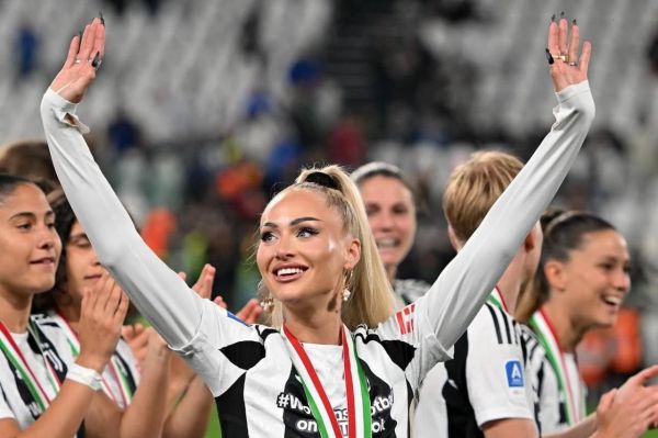  خشم بازیکن پر حاشیه زنان یوونتوس از انتقادات