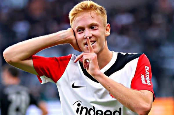  رقابت لیورپول و منچسترسیتی برای جذب هافبک دانمارکی فرانکفورت