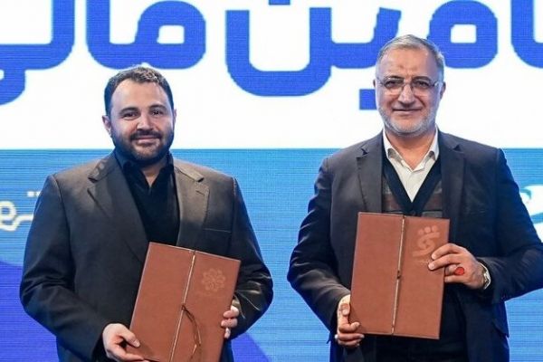  مدیرعامل بانک شهر  مدیریت پرسپولیس به شهرداری تهران می‌رسد