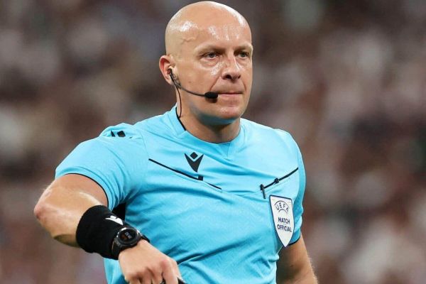  محرومیت داور لهستانی پس از قضاوت جنجالی در دیدار اینتر - بارسلونا