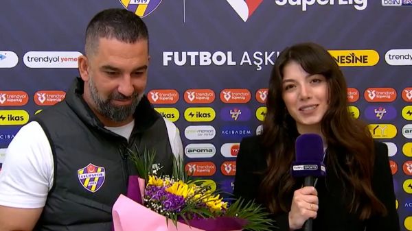  اتفاق ویژه؛ تبریک آردا به گزارشگری که به زودی مادر می‌شود