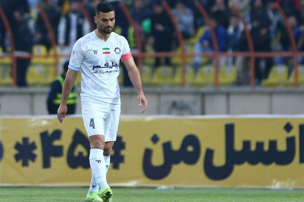 فصل برای هافبک گلگهر تمام شد