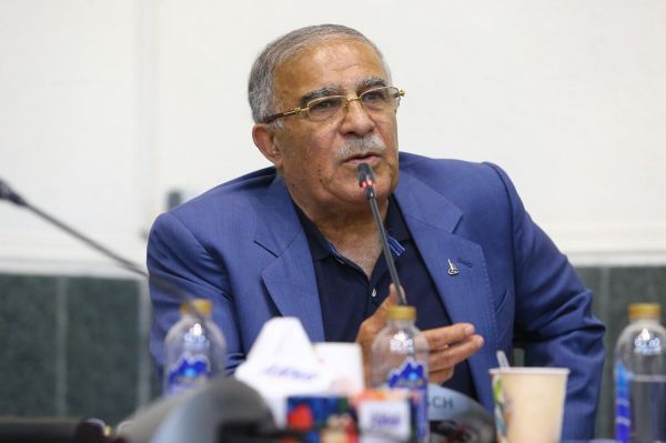 تاجرنیا به عیادت حسن روشن رفت