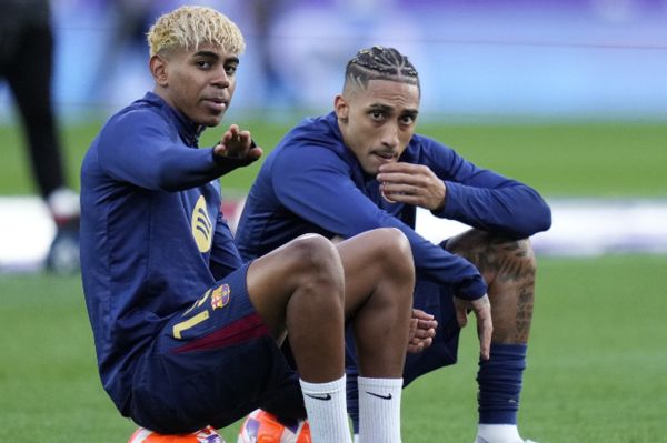 آمار چه کسی را لایق توپ طلای 2025 میداند