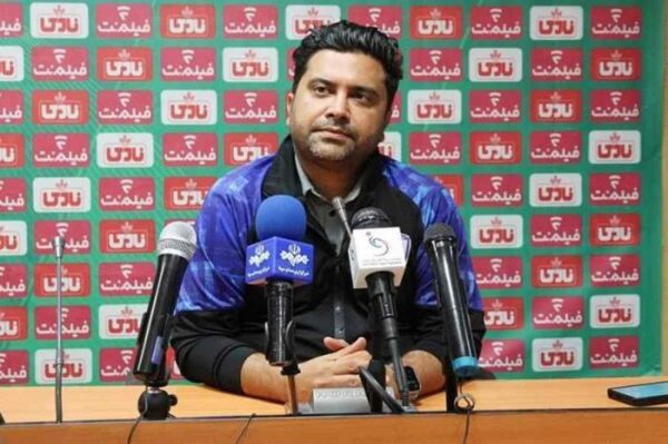  اخباری  تیم ما فقط با هدف بقا بسته شد