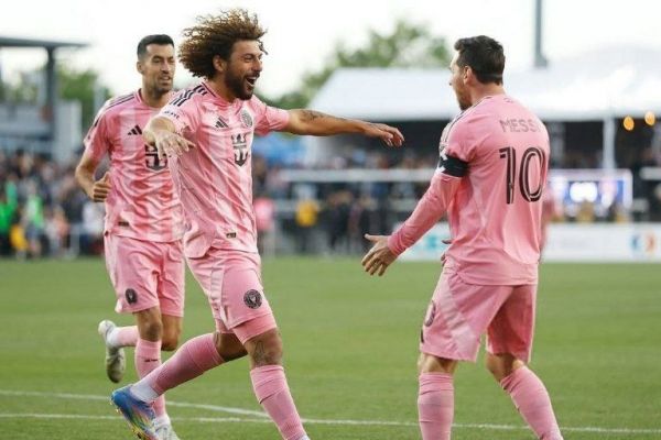 تساوی پرگل یاران مسی در روز پاسگل های جوردی آلبا