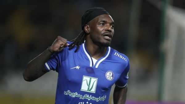  رونمایی رسمی پرسپولیس از بیفوما  عکس