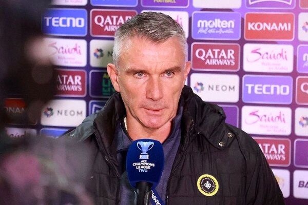 کارترون فصل آینده هم سرمربی سپاهان است