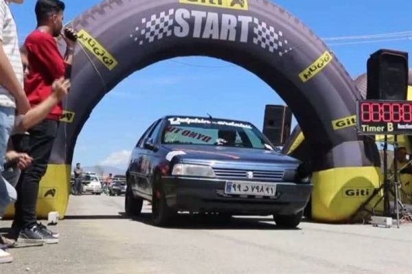  حادثه در پیست آزادی؛ برخورد خودرو با عکاس و فیلمبردار