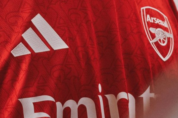 رونمایی از پیراهن اصلی جدید آرسنال به همراه تغییر شماره دو ستاره این تیم