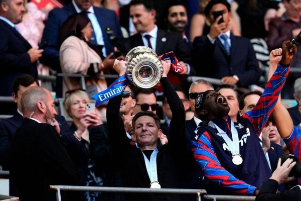  واکنش سرمربی کریستال پالاس به قهرمانی در اف‌ای‎‌کاپ