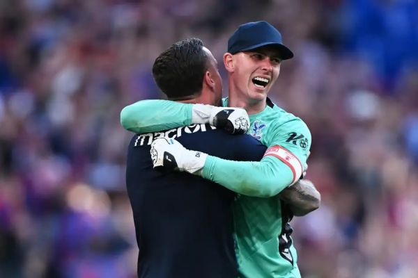  ادعای دروازه‌بان کریستال پالاس راجع به پنالتی مرموش