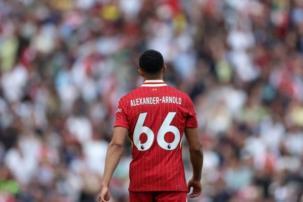  جزییات مهمانی وداع ستاره لیورپول؛ از کیک 66 تا اجرای موسیقی