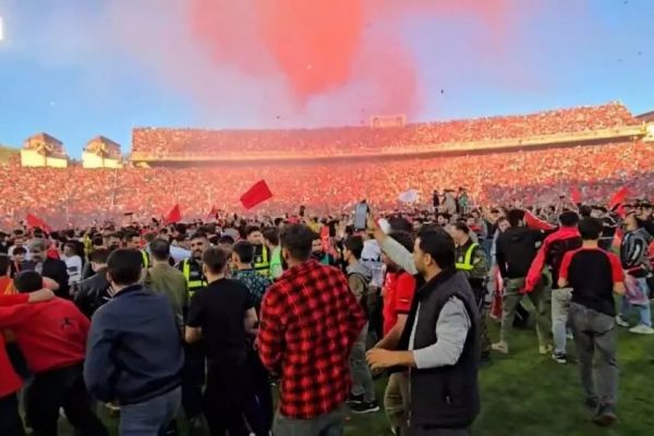 درباره مراسم قهرمانی تراکتور در تبریز؛ جشنی که میتوانست زیبا تمام شود
