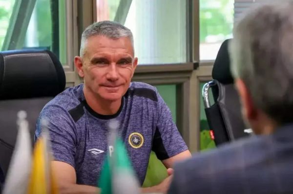  درخواست سرمربی سپاهان برای جذب مهاجم خارجی