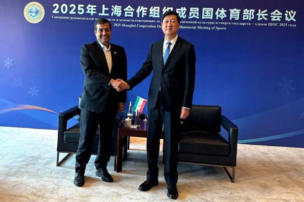 دنیامالی با وزیر ورزش چین دیدار کرد