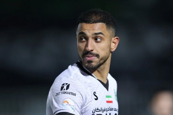  نوجوانی امین کاظمیان و عشق به پرسپولیس   عکس