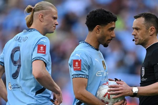 دلیل پنالتی زدن مرموش از زبان مدافع کریستال پالاس