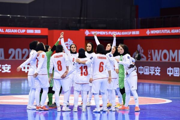  رضا کُردی  انتظار قهرمانی آسیا از بانوان فوتسال بجاست