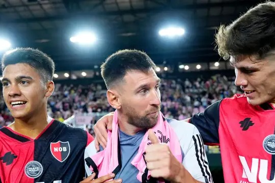 واکنش مدیر باشگاه آرژانتینی به جذب مسی