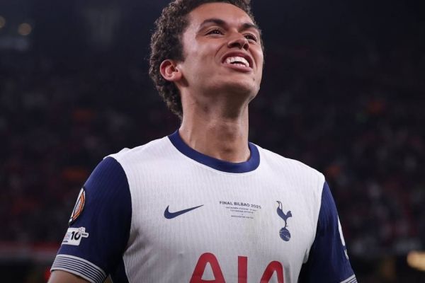  یک شوت در چارچوب، یک گل، یک جام