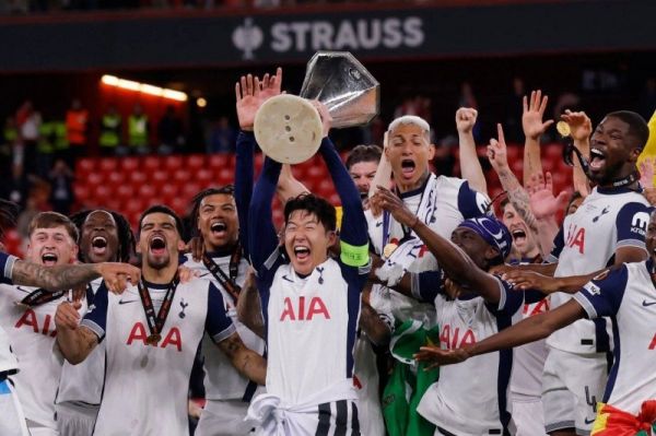  کم آمدن مدال برای تاتنهامی‌ها پس از قهرمانی در لیگ اروپا