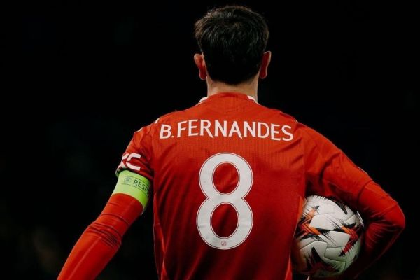 تمایل کاپیتان منچستریونایتد برای پذیرش پیشنهاد نجومی الهلال