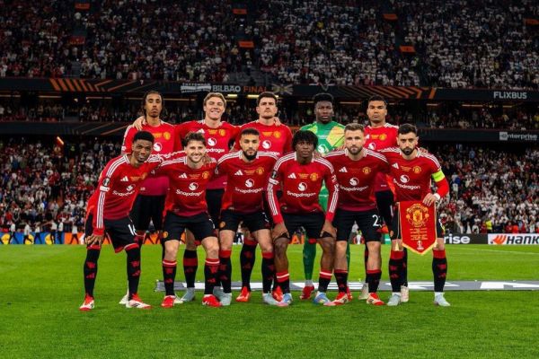 تمام ستارگان منچستریونایتد اجازه جدایی دارند