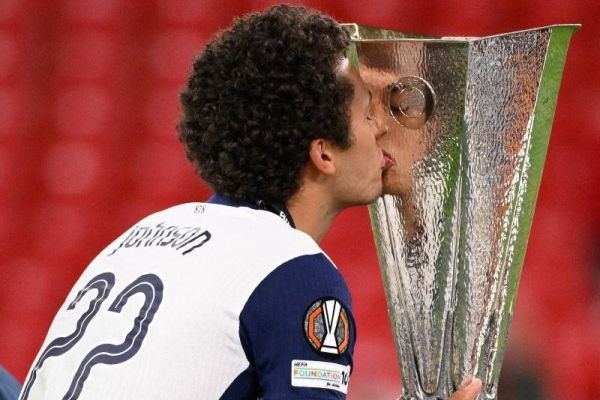 از سقوط تا صعود؛ داستان جذاب گلزن فینال لیگ اروپا