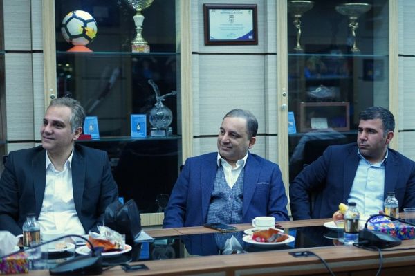  علوی  باشگاه‌ها از همکاری با کسانی که مجوز ندارند پرهیز کنند