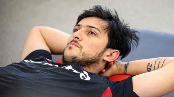 خبر گزارشگر تلویزیون ابوظبی درباره مصدومیت آزمون؛ چند ماه از فوتبال دور است