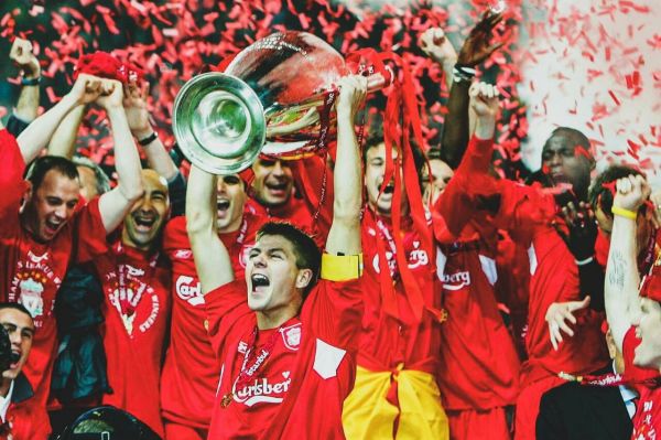  ۲۰ سال از معجزهٔ استانبول؛ شب جاودانه‌ی قرمزها