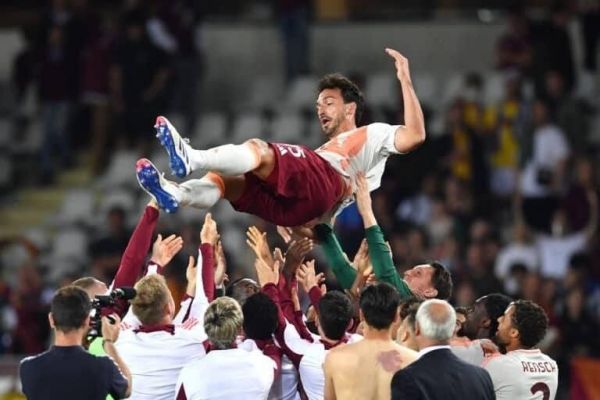  خداحافظی‌ مدافع پرافتخار آلمانی از دنیای فوتبال