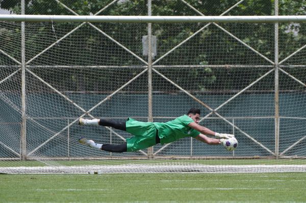  شانس بازی دو دروازه‌بان تیم ملی؛ تقریباً صفر