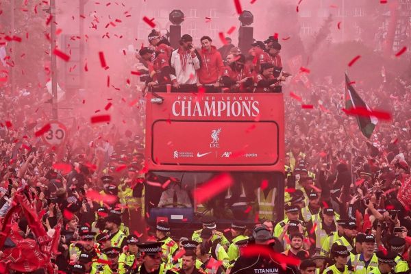 اتفاق دردناک در جشن رژه قهرمانی لیورپول