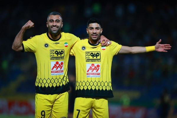 سرمربی گلگهر خواهان جذب کاوه رضایی شد