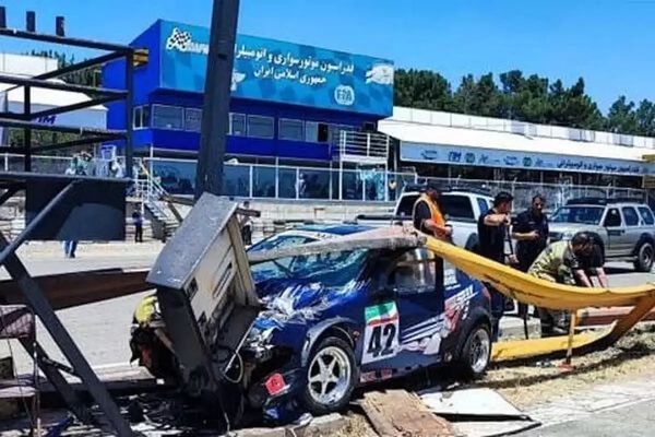  پشنگ  حضور هر دو راننده حادثه پیست آزادی طبق آیین‌نامه بود