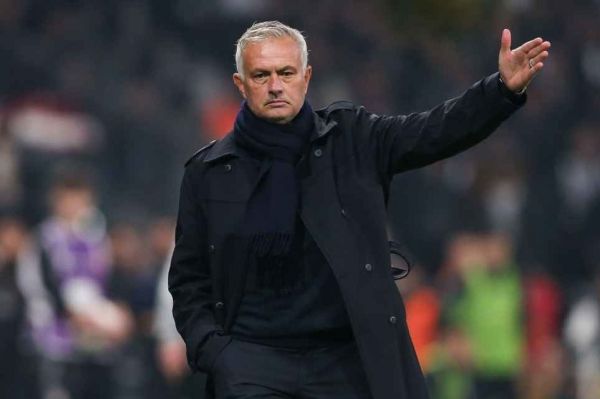 با تایید مورینیو؛ سرمربی پرتغالی در فنرباغچه ماندنی شد