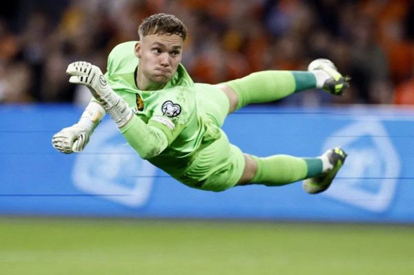  بارسلونا به دنبال جذب دروازه‌بان هلندی برایتون