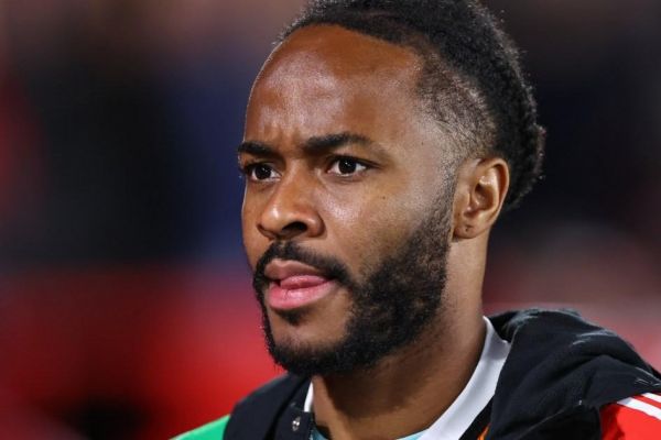  پیشنهاد مدافع سابق آرسنال و چلسی به ستاره انگلیسی فراموش شده