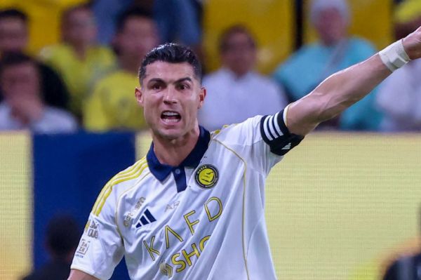 مالک تیم لالیگایی رونالدو را روی دستانم به اینجا میآورم