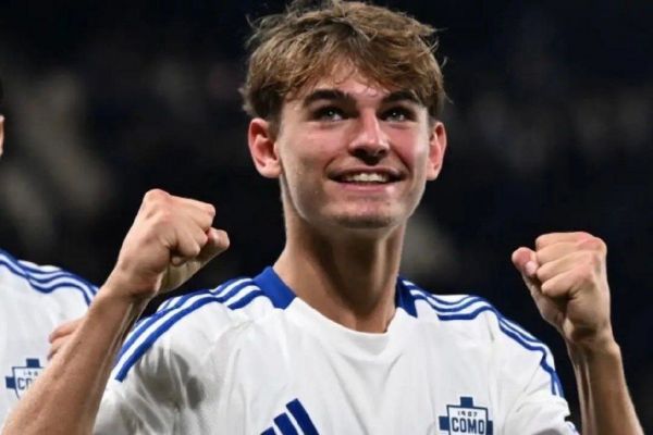 نیکو پاز در آستانه بازگشت به رئال مادرید؛ مذاکرات با کومو آغاز میشود